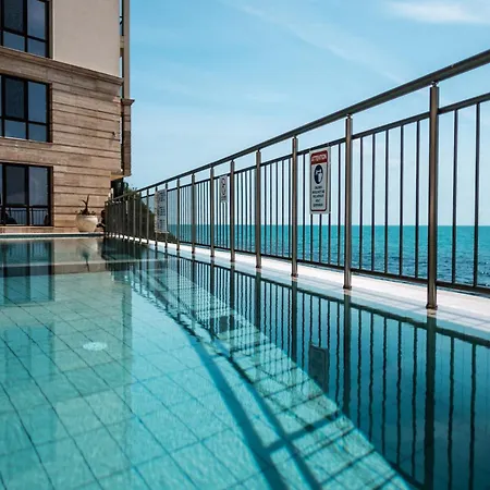 Cabacum Pleasure Beachfront Aparthotel 3*